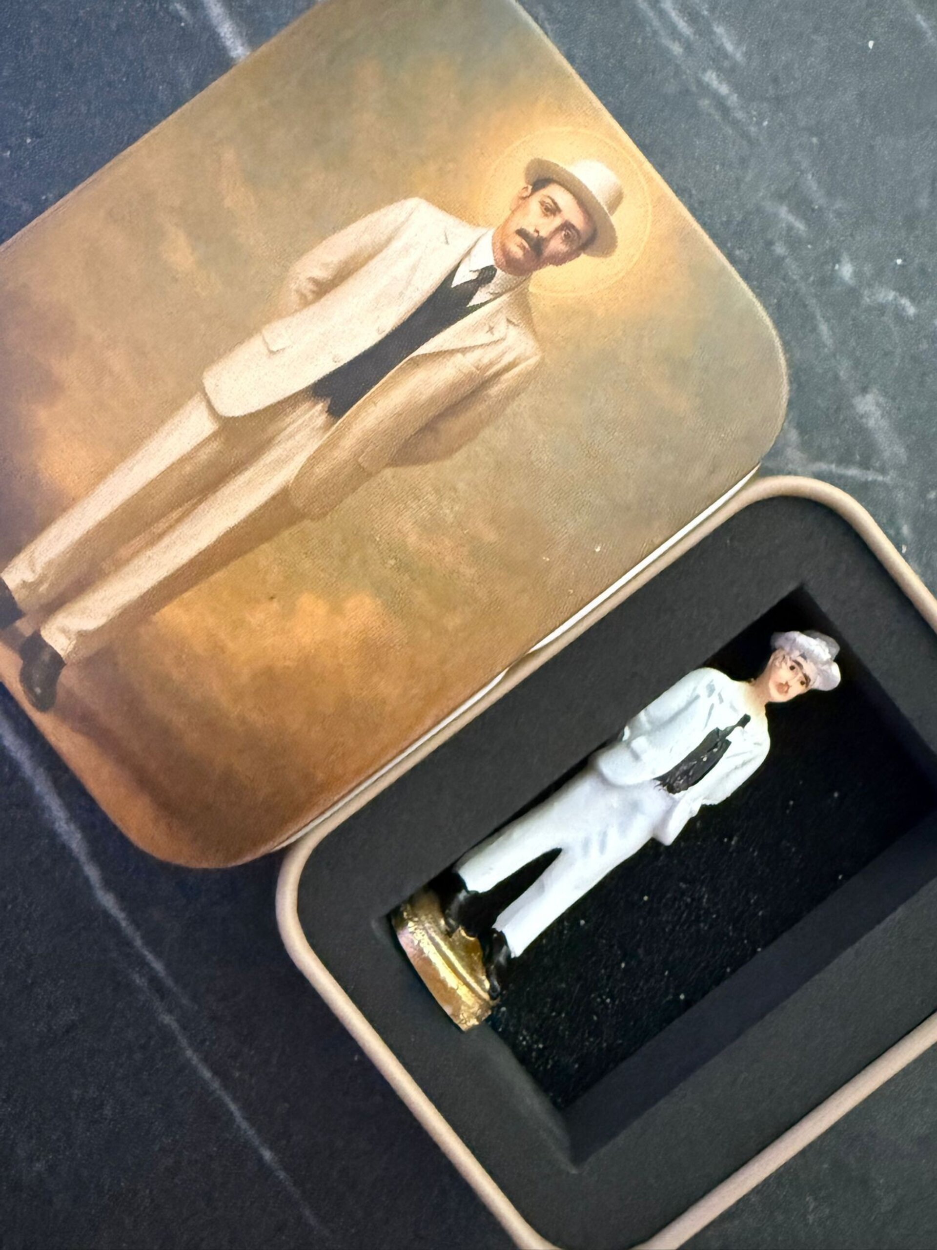 Imagen Doctor Gregorio Hernández Blanco 5cm - 1