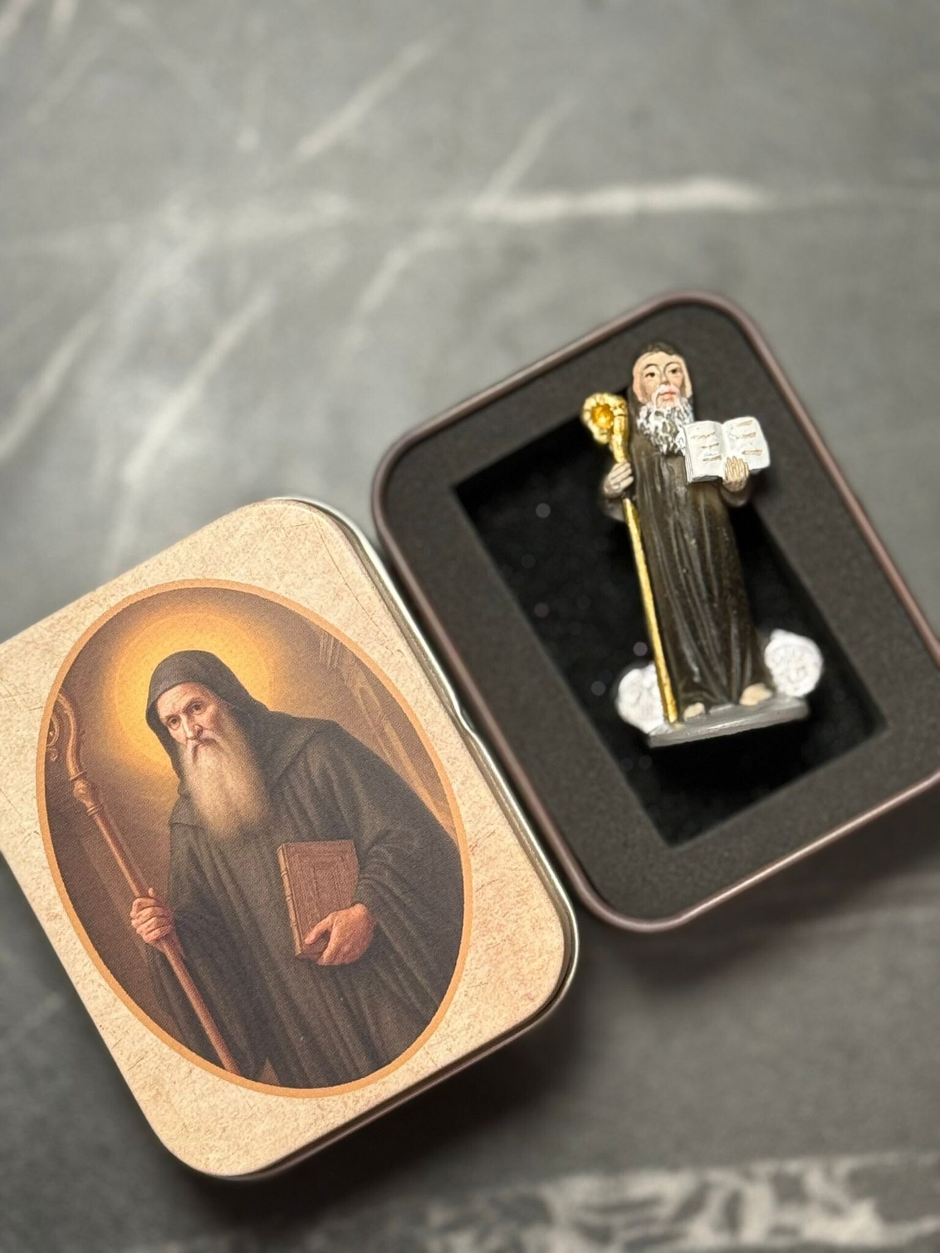 Imagen San Benito en lata 5cm - 1