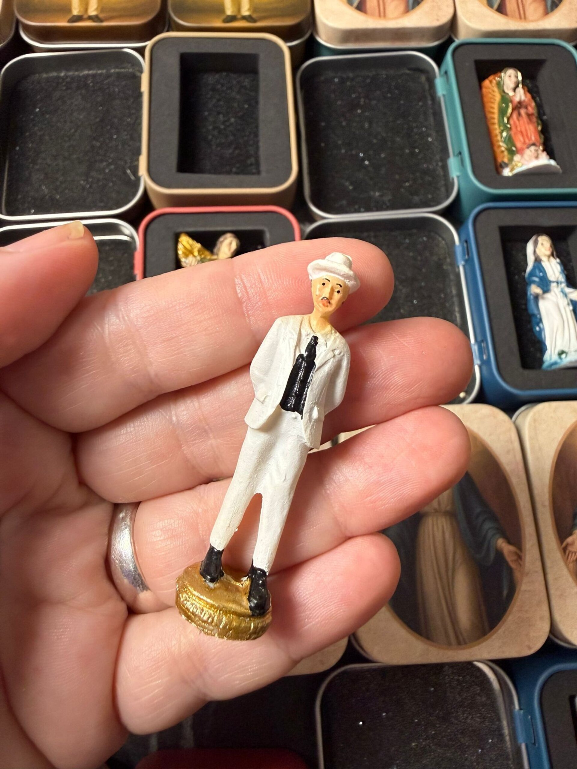 Imagen Doctor Gregorio Hernández Blanco 5cm - 2