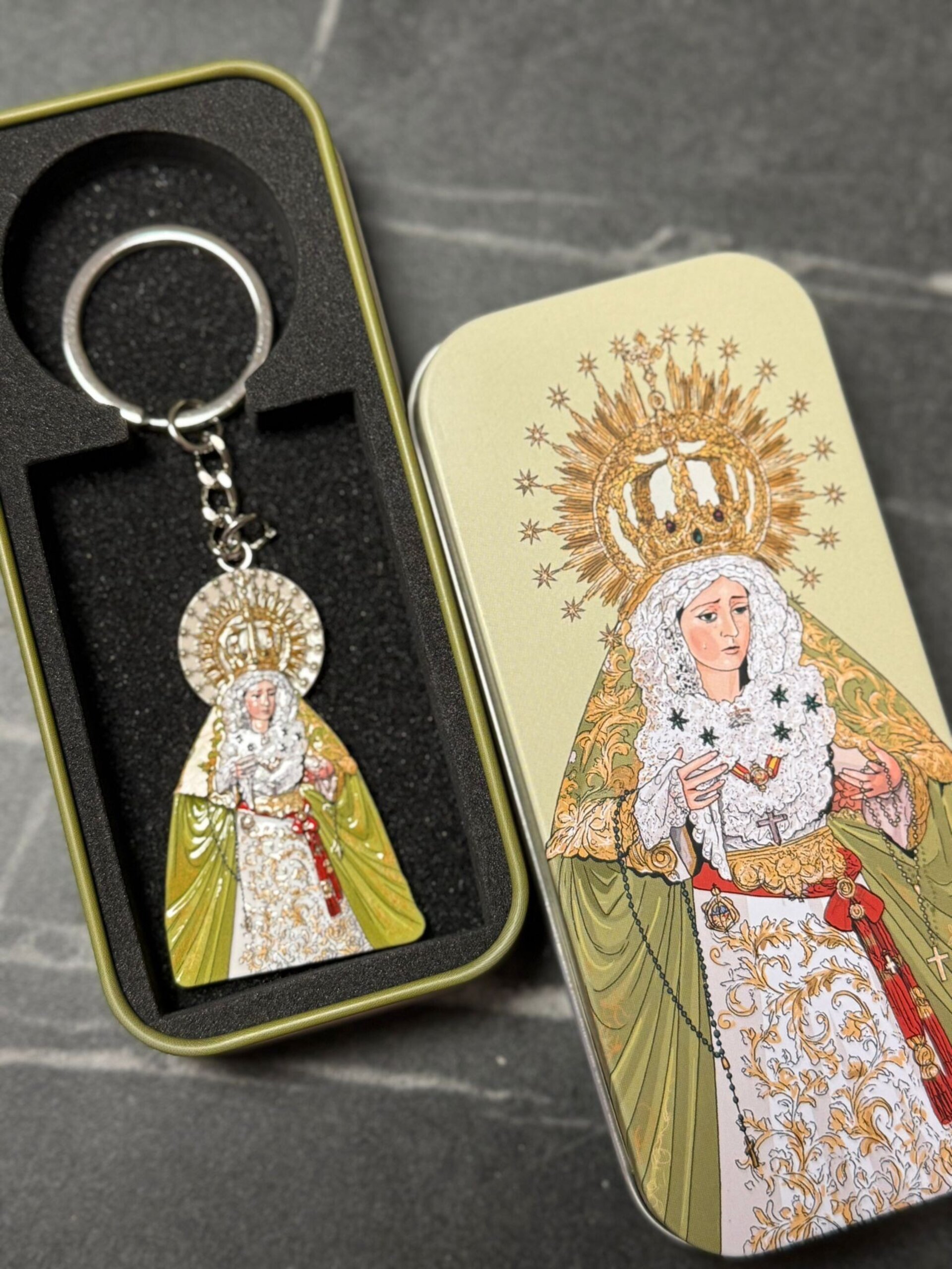 LLavero Virgen Macarena - 1